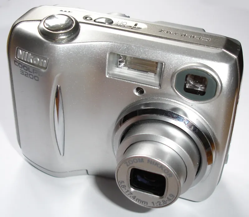 Nikon Coolpix 3200